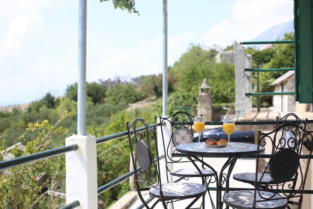 Holiday Home Aria Подгора Экстерьер фото